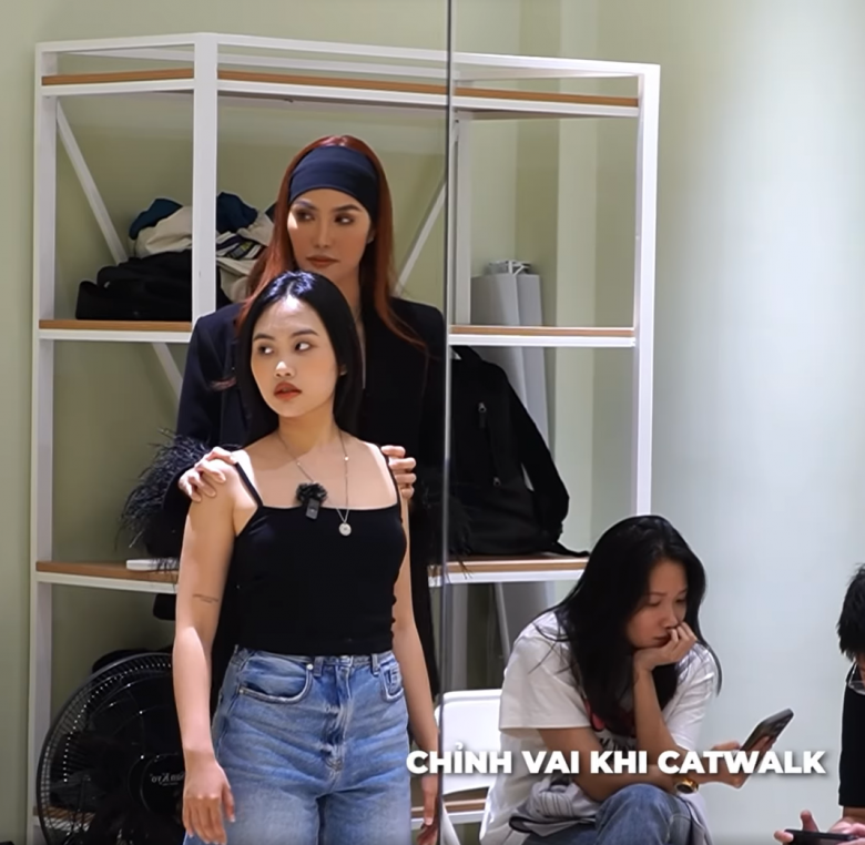 Sau đơn đăng kí thi Hoa hậu, Phương Mỹ Chi được đích thân siêu mẫu Lan Khuê luyện 'catwalk', thực hư sự việc ra sao? - Ảnh 3